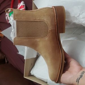 NEW CLARKS ARLO CHELSEA BOOT